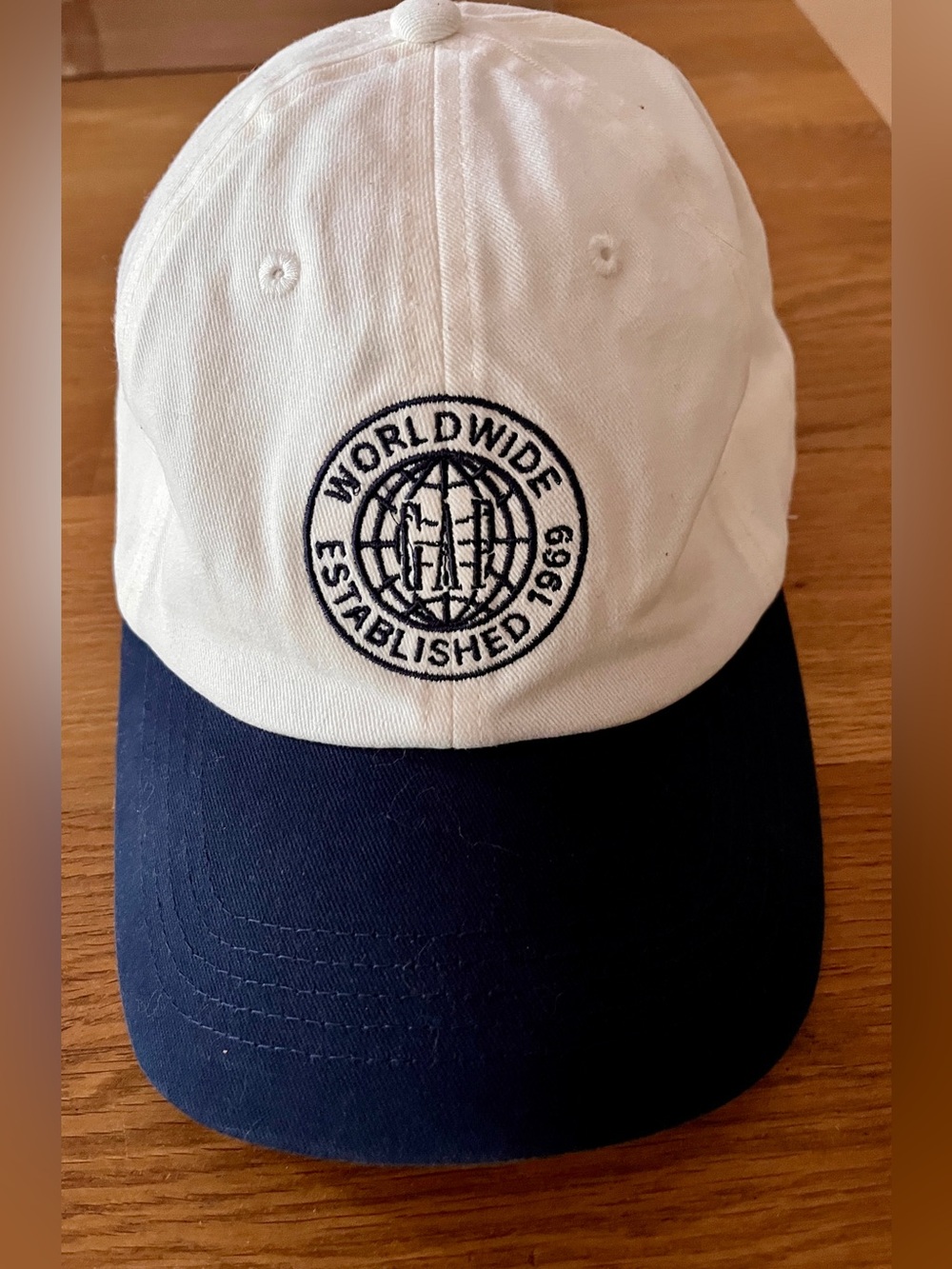 Gap Worldwide Embroidered Baseball Cap White Navy